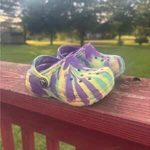 CROCS Kids Tie-Dye Shoes - Purple and Yellow